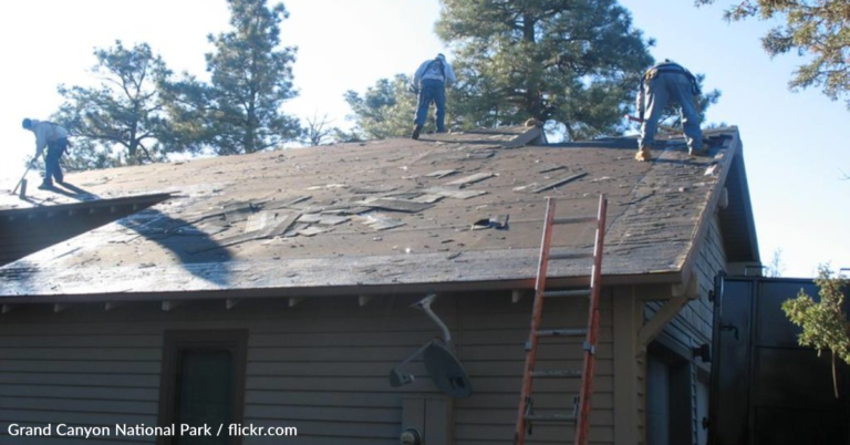 Volunteers Show Up To Replace Woman’s 77-Year-Old Roof