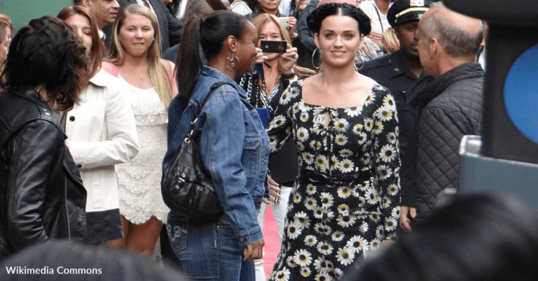 New Yorker Shares Hack To Spot Celebrities On The Street