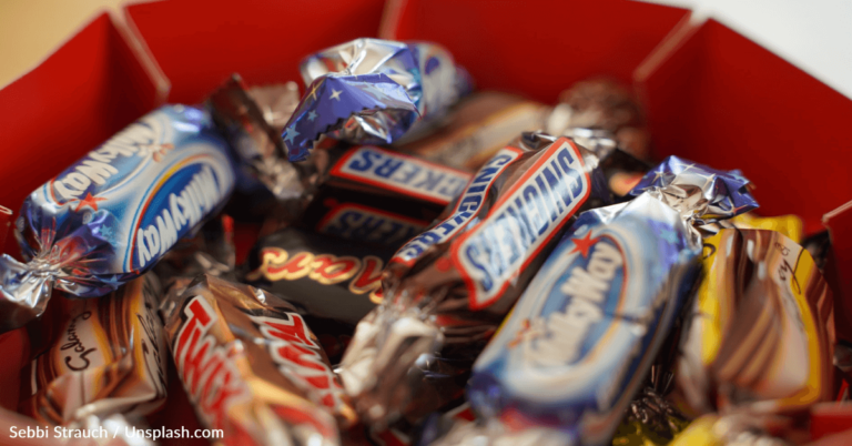 Halloween Candy Calculator Determines How Much Candy You Should Buy