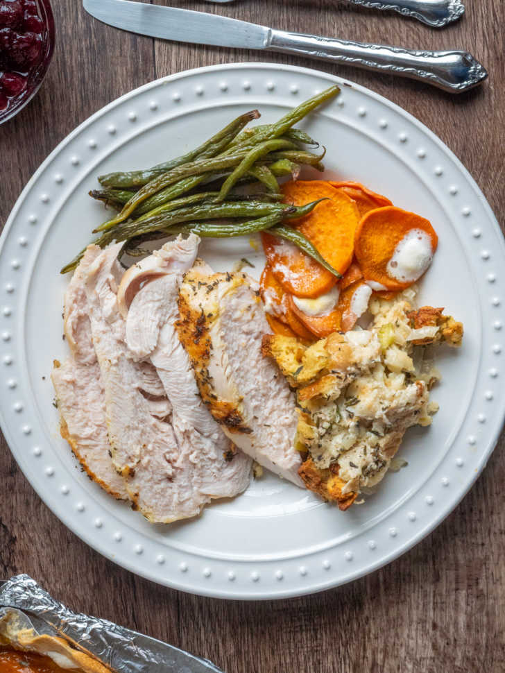 Small Thanksgiving Dinner for 4 (Made on a Sheet Pan!) - An Edible