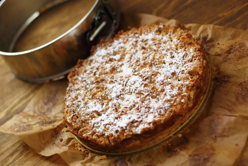 Shortbread Apple Pie