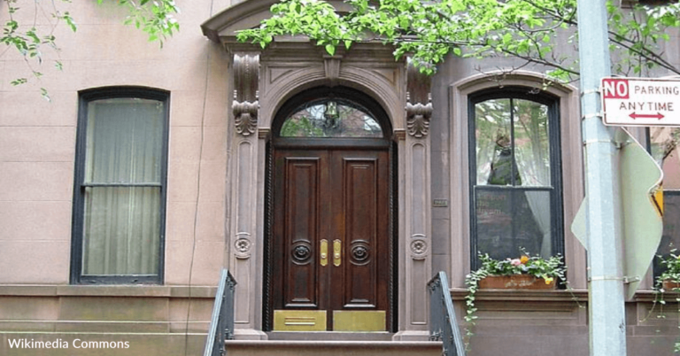 You Can Rent Carrie Bradshaw’s ‘Apartment’ From Sex And The City On Airbnb