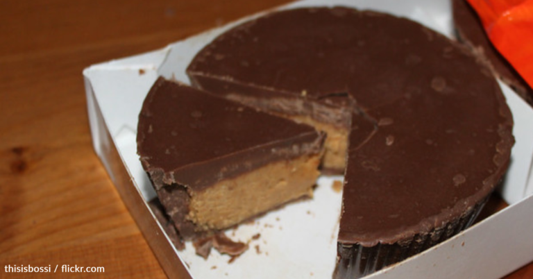 Reese’s Released A Peanut Butter Cup-Inspired Thanksgiving Pie
