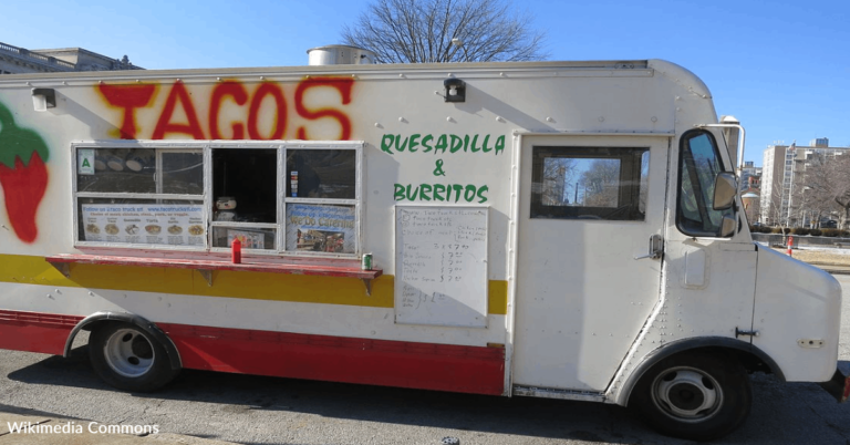 Taco Truck Owner Calls Customer To Make Sure They’re Ok After Months Of Missing Them