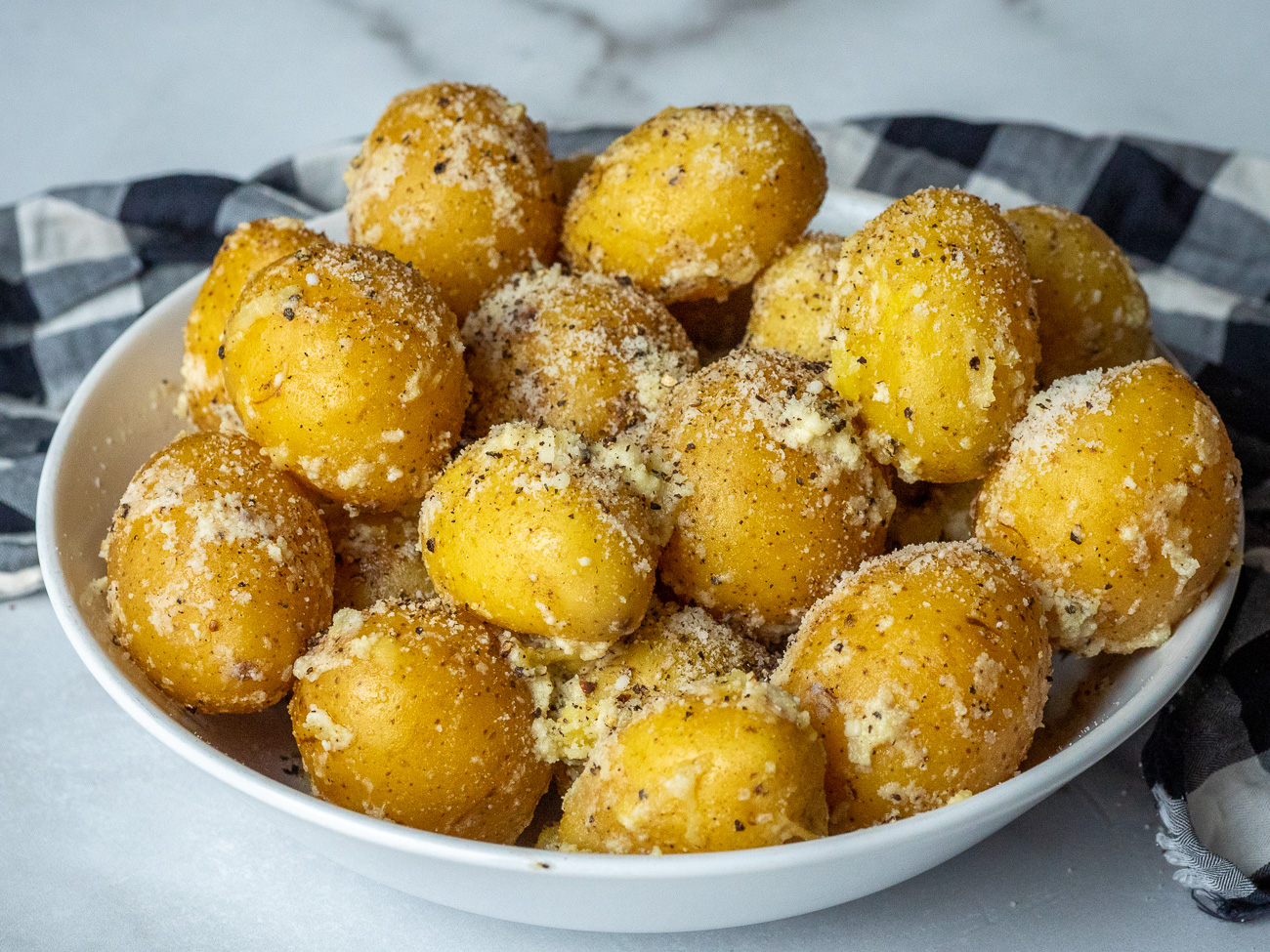 Cacio e Pepe Baby Potatoes