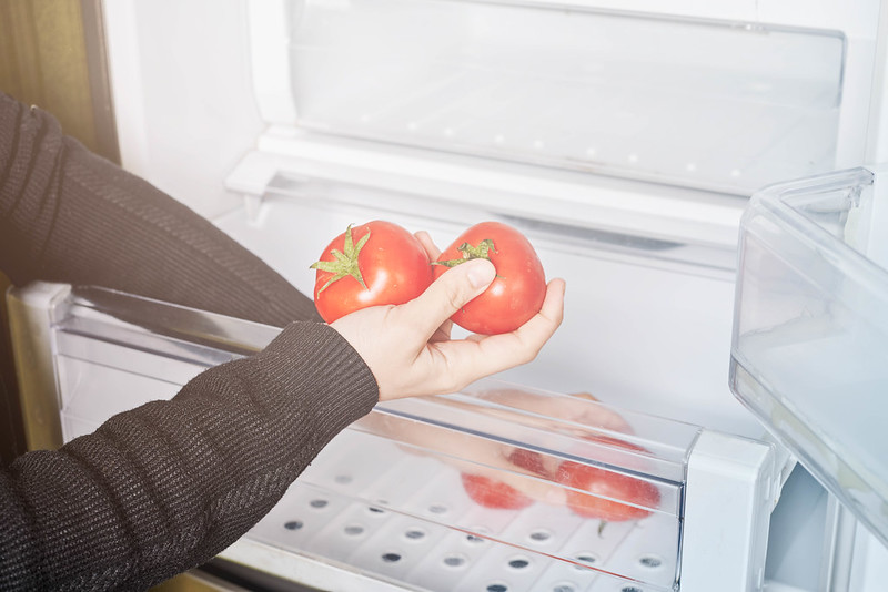 Here's Why You Should Line Your Crisper Drawer with Paper Towels