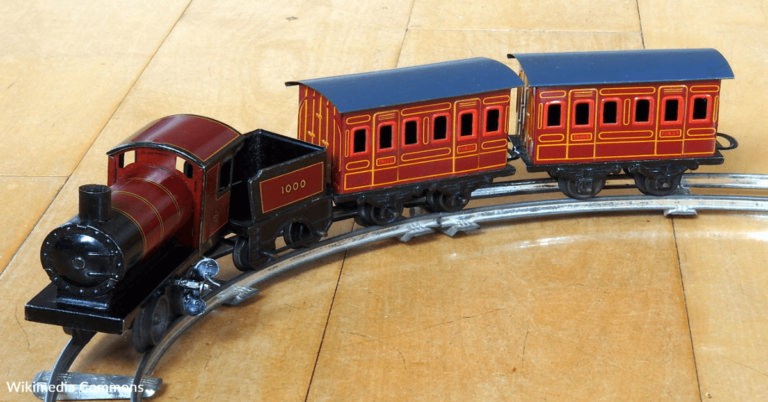 Listen To The World’s Largest Model Train Playing A Song By Tapping On Glasses