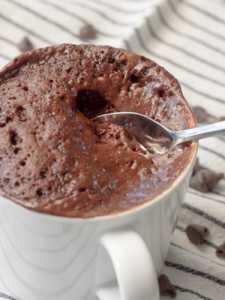 5-Minute Chocolate Mug Cake | 12 Tomatoes