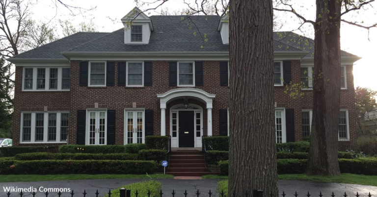 The ‘Home Alone’ House Is Available For Overnight Guests For $25
