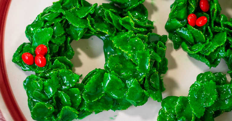 Cornflake Christmas Wreath Cookies