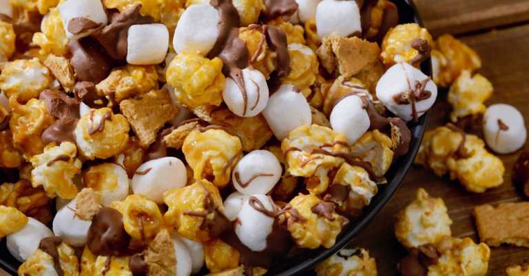 S’mores Popcorn Snack Mix