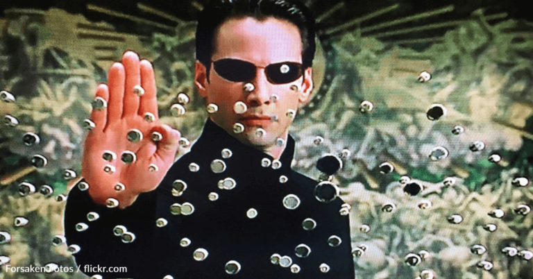 Keanu Reeves Explains The Plot Of “The Matrix” To Teens And They’re Not Impressed