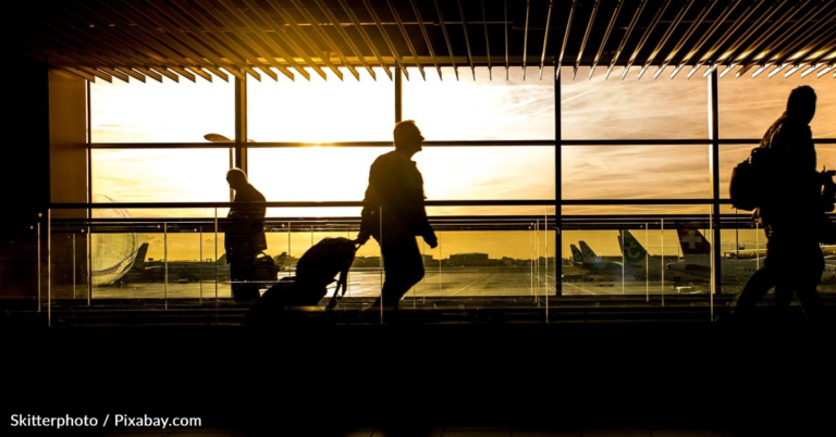 Flight Attendant Shares Tips So You You Never Miss A Flight Again