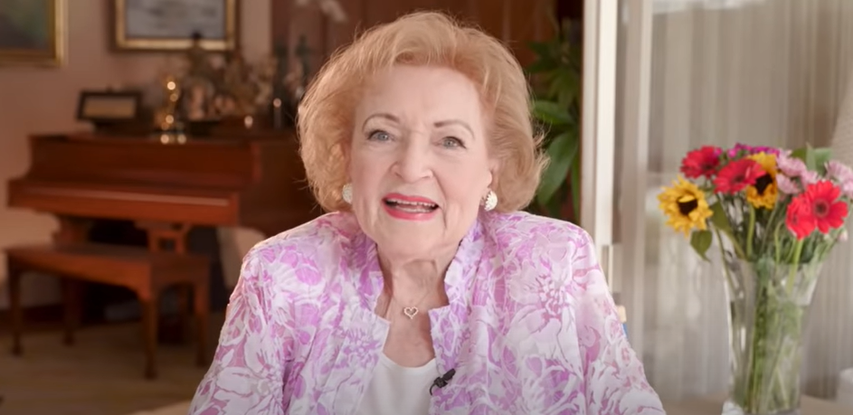 Betty White Is Turning 100 And Here Is How She Is Celebrating With Fans ...