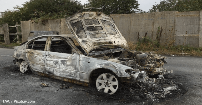 Strangers Come Together To Help Taxi Driver After His Car Burned
