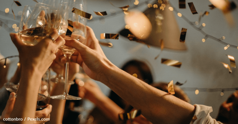What Country Celebrates New Year’s First And Who Celebrates It Last?