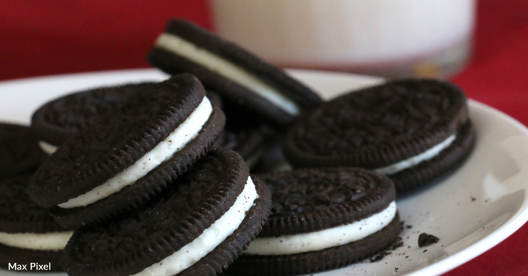 Oreo Just Released Two New Flavors: Ultimate Chocolate And Toffee Crunch