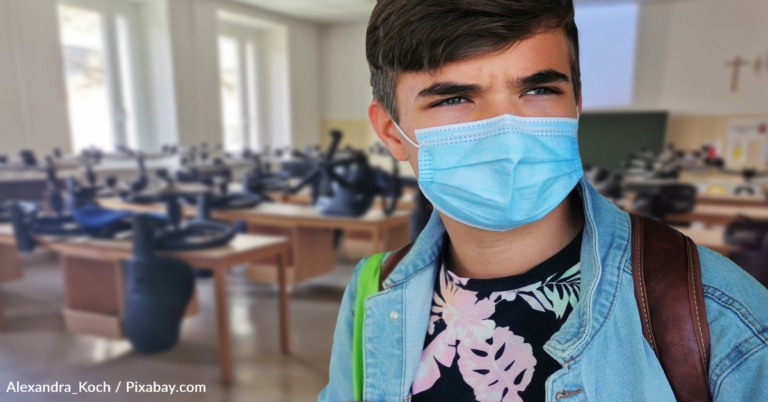 Experts Reveal The Best Kind Of Masks For Children In School