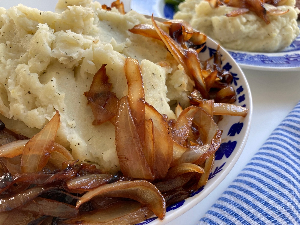 German “Heaven and Earth” Potatoes