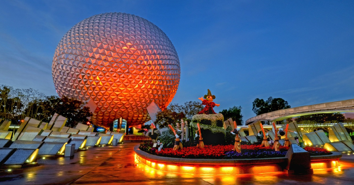 Disney World Fans Wait Hours in Line to Buy Popcorn Container