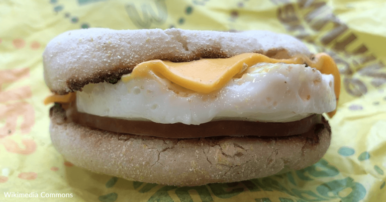 Employee Shares The Difference Between McDonald’s Round And Square Eggs
