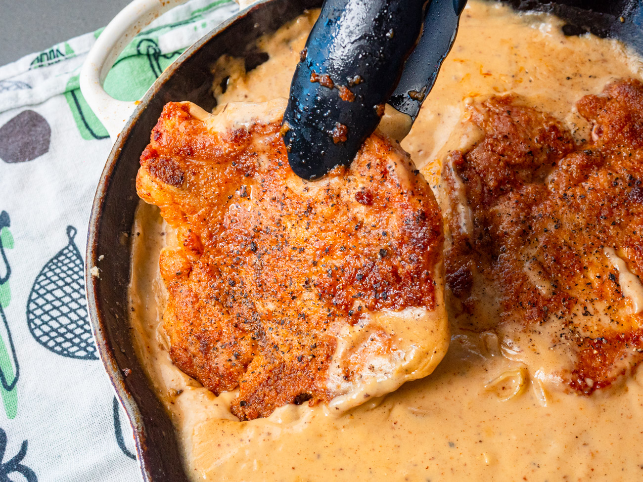 Southern Smothered Pork Chops Recipe - Grandbaby Cakes