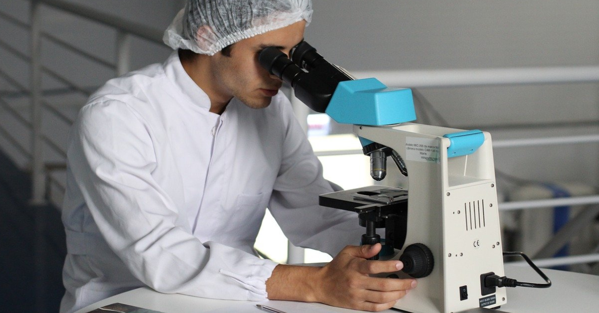 What The “White Fluff” On The End Of Your Hairbrush Actually Is 12