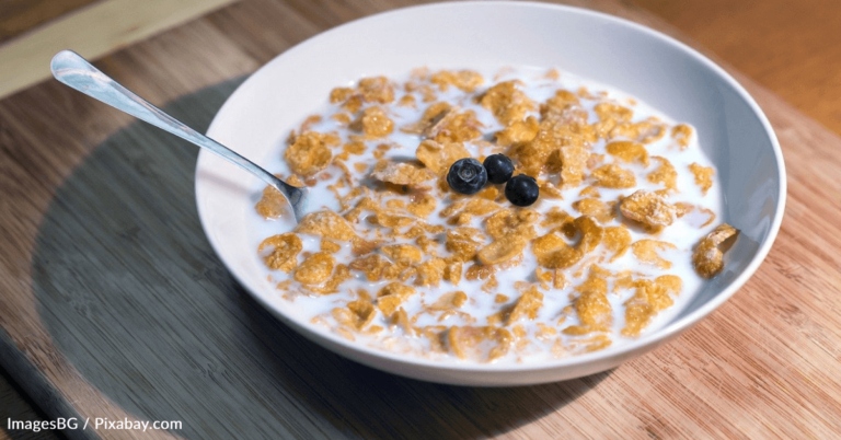 Box Folding Hack Prevents Cereal From Going Stale