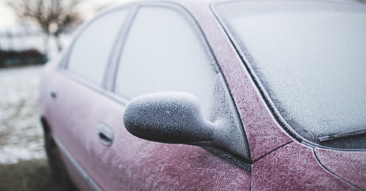 Why You Shouldn’t Leave Windshield Wipers Up During A Snowstorm 12