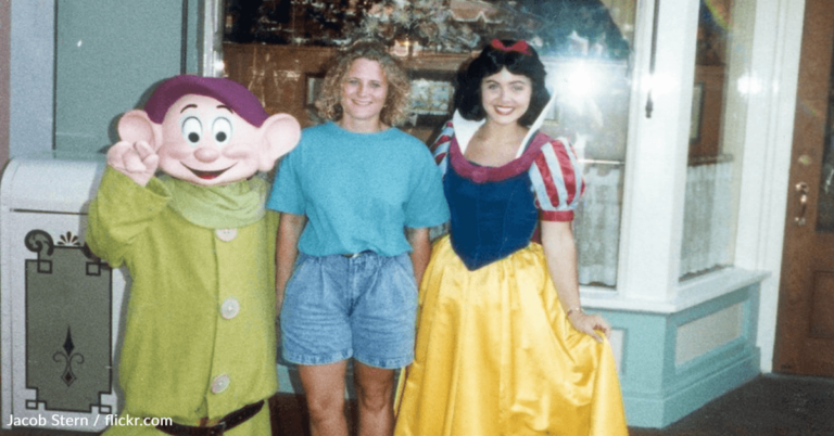 The Smithsonian Museum Is Seeking Old Disney Photos To Display In Future Exhibit