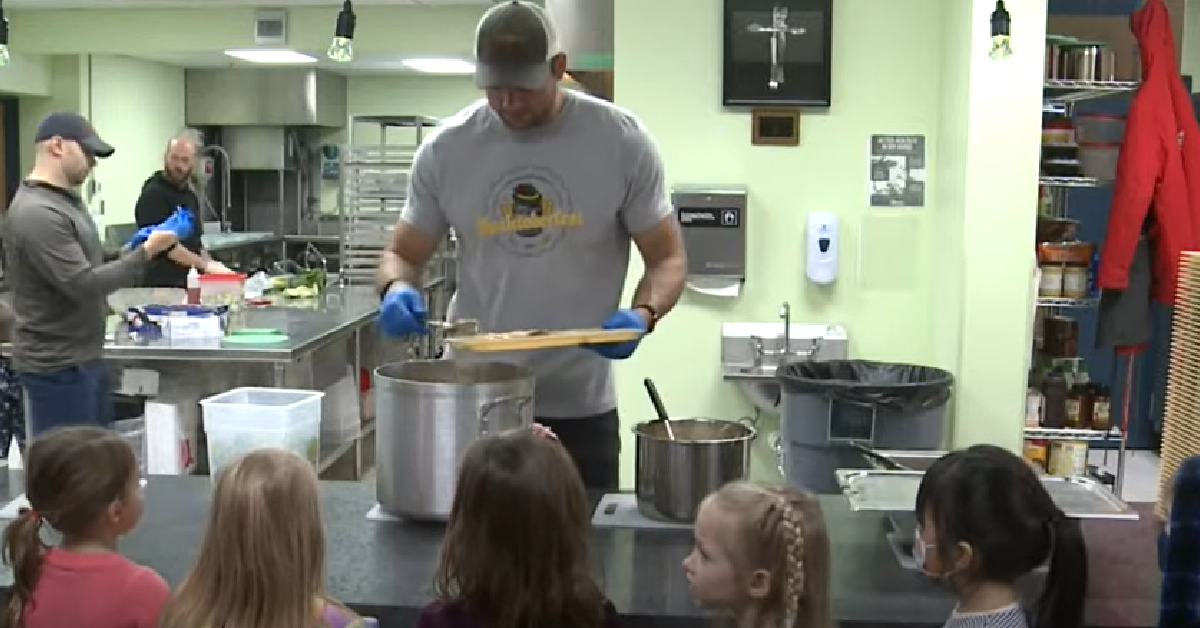 Retired NFL Lineman Jared Veldheer Cooks at His Kids' School Cafeteria