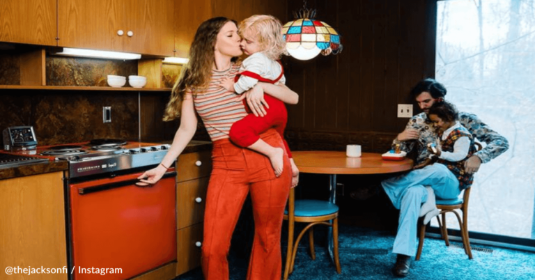 Couple Goes Viral For Showing Off Their Carpeted House Straight From The ’70s