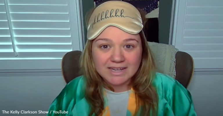 Kelly Clarkson Can’t Stop Watching ‘Encanto’ On Re-Run Just Like The Rest Of Us