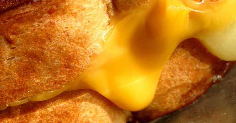 Get The Gooiest Grilled Cheese Without Using Fancy Cheese