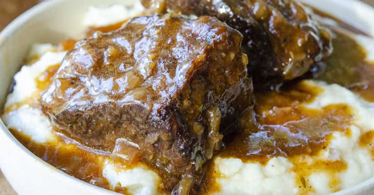 Instant Pot Red Wine Short Ribs