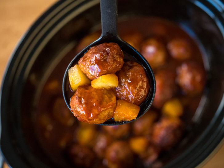 Slow-Cooker-Pineapple-Barbecue-Meatballs