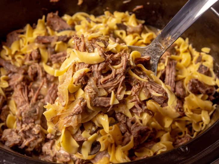 Slow Cooker Pot Roast Beef Stroganoff 12 Tomatoes