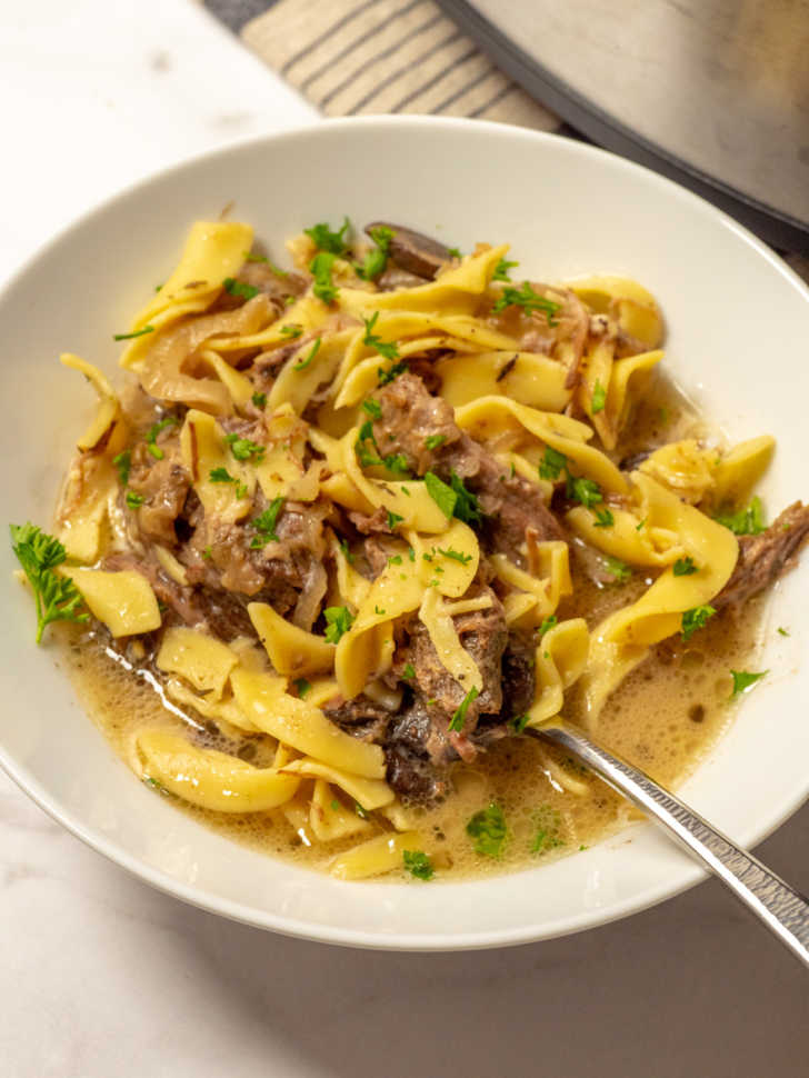 Slow Cooker Pot Roast Beef Stroganoff 12 Tomatoes