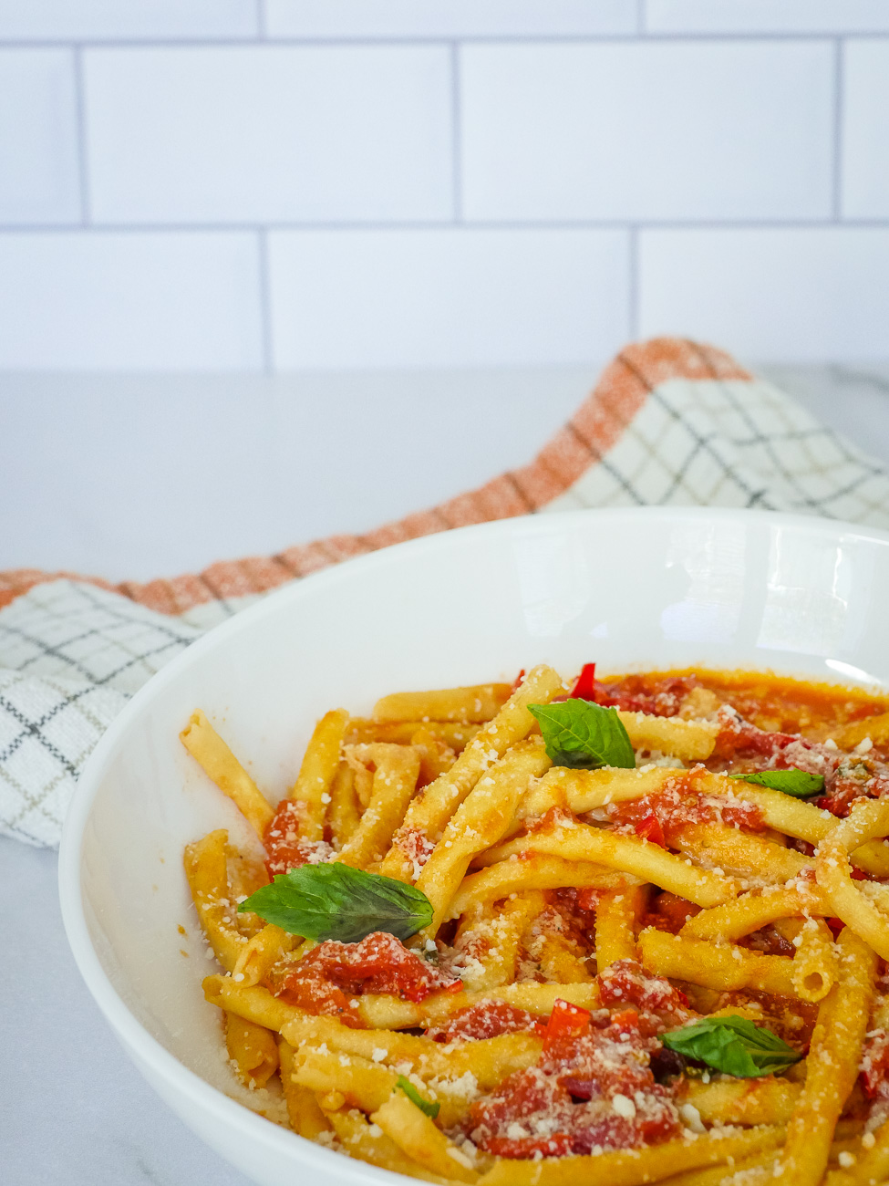 Hand-Rolled Raschiatelli Pasta Arrabbiata | 12 Tomatoes