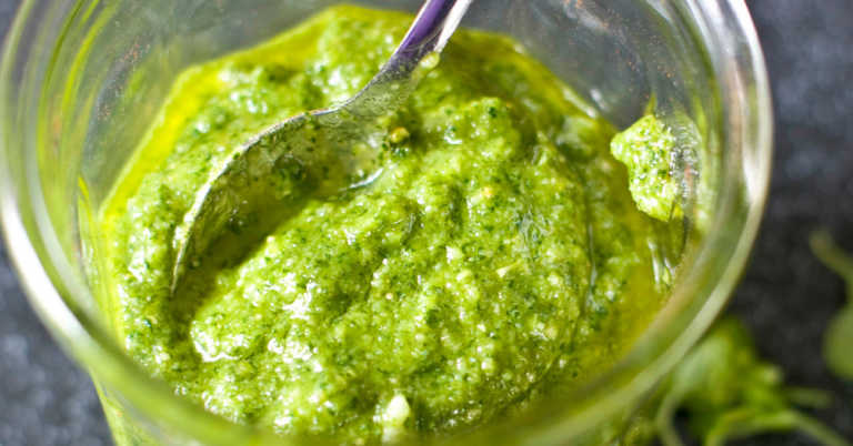 A Cooking Tip to Make Your Green Dishes Keep Their Color