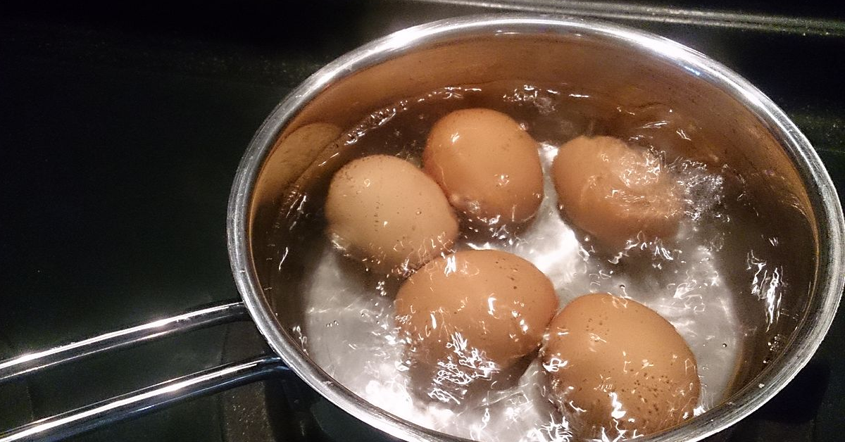 Are Dyed Easter Eggs Safe To Eat? 12 Tomatoes