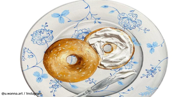 Artist Paints Realistic 3D Foods On Vintage Plates