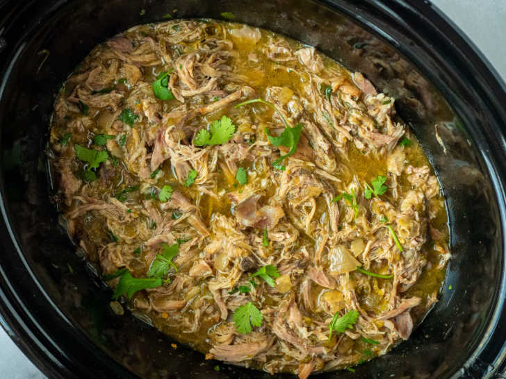 Slow Cooker Salsa Verde Pulled Pork | 12 Tomatoes