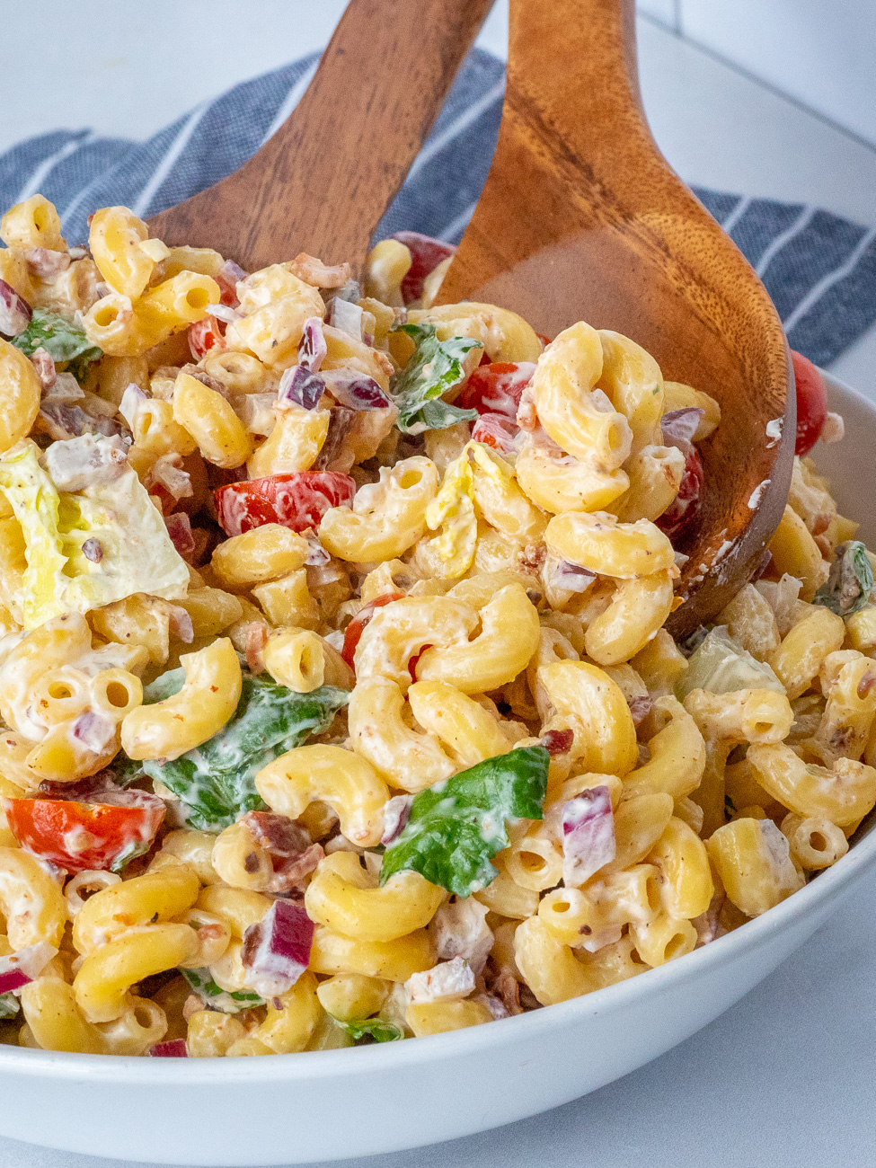 BLT Macaroni Salad | 12 Tomatoes