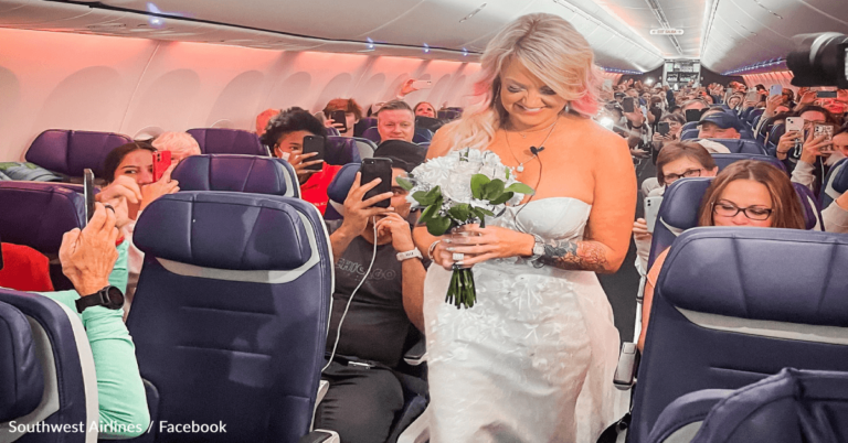 Couple Stands Up And Says ‘I Do’ In A Surprise Wedding On A Flight