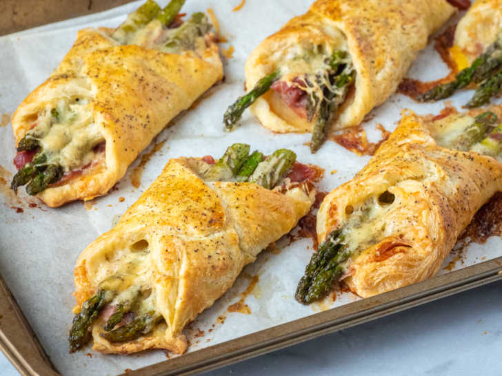 Cheesy Asparagus Puff Pastry Bundles 12 Tomatoes