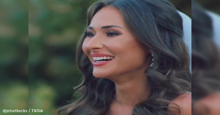Bride Pauses Mid-Wedding When She Realizes She Forgot Half Her Dress
