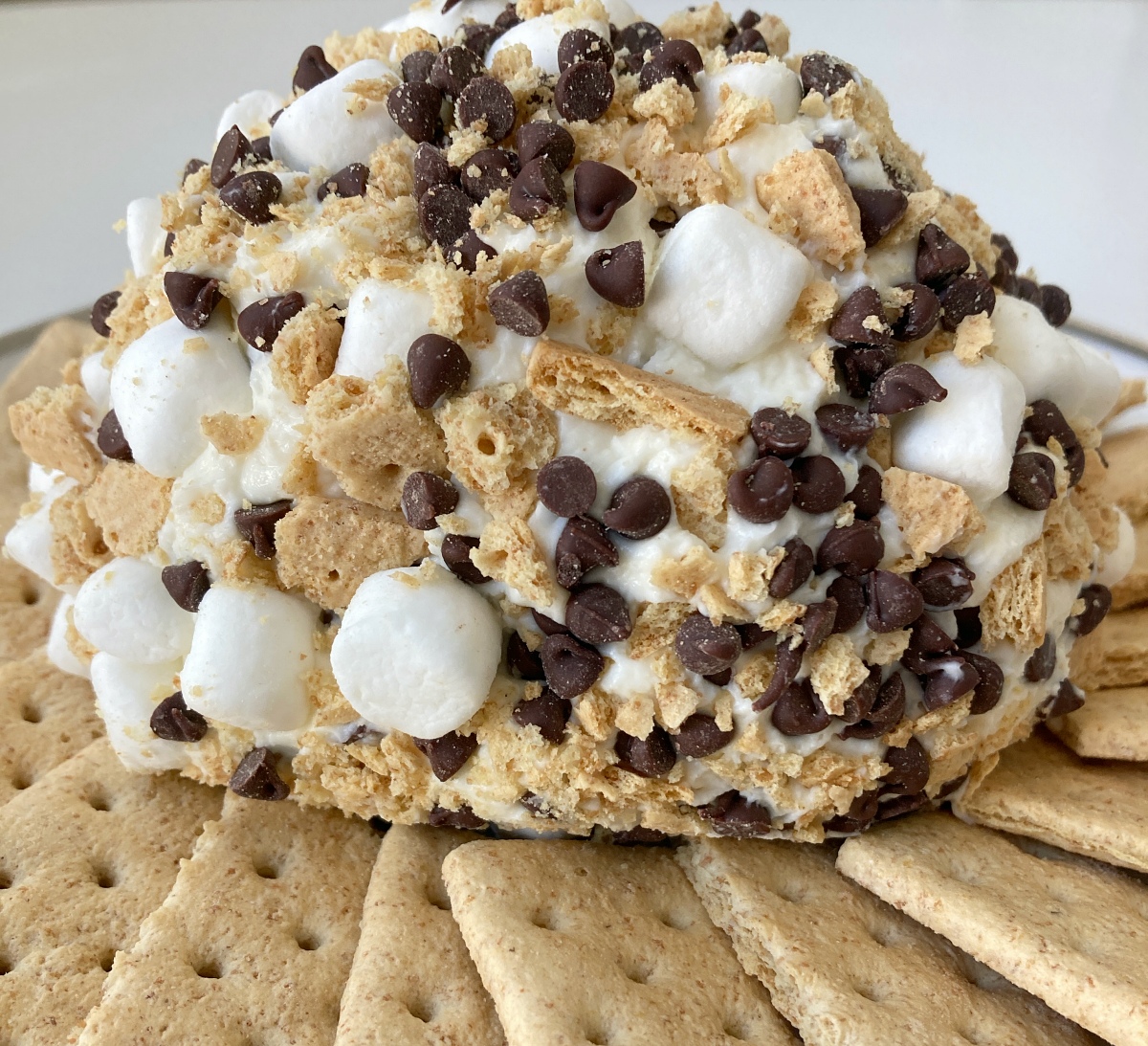 S’more Marshmallow Cheese Ball