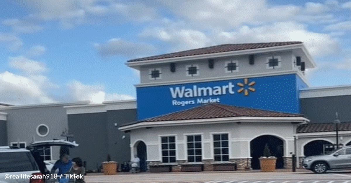 See Inside The ‘Fanciest’ Walmart In The World 12 Tomatoes