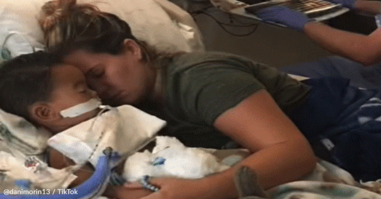 Mom Sends Warning To Other Moms After She Loses Her Baby Unexpectedly